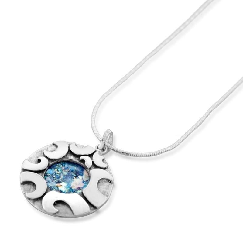 שרשרת קשתות זכוכית רומית וכסף